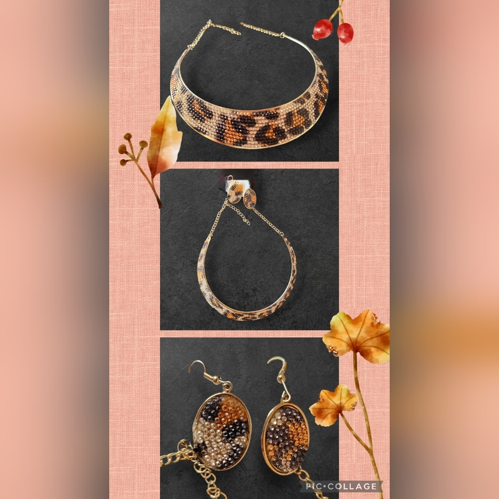 Leopard Print Choker Necklace w/ Earrings Approx. 9.5in Adjustable